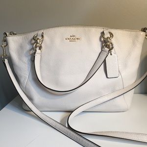 Like new white medium sized coach Kelsey bag